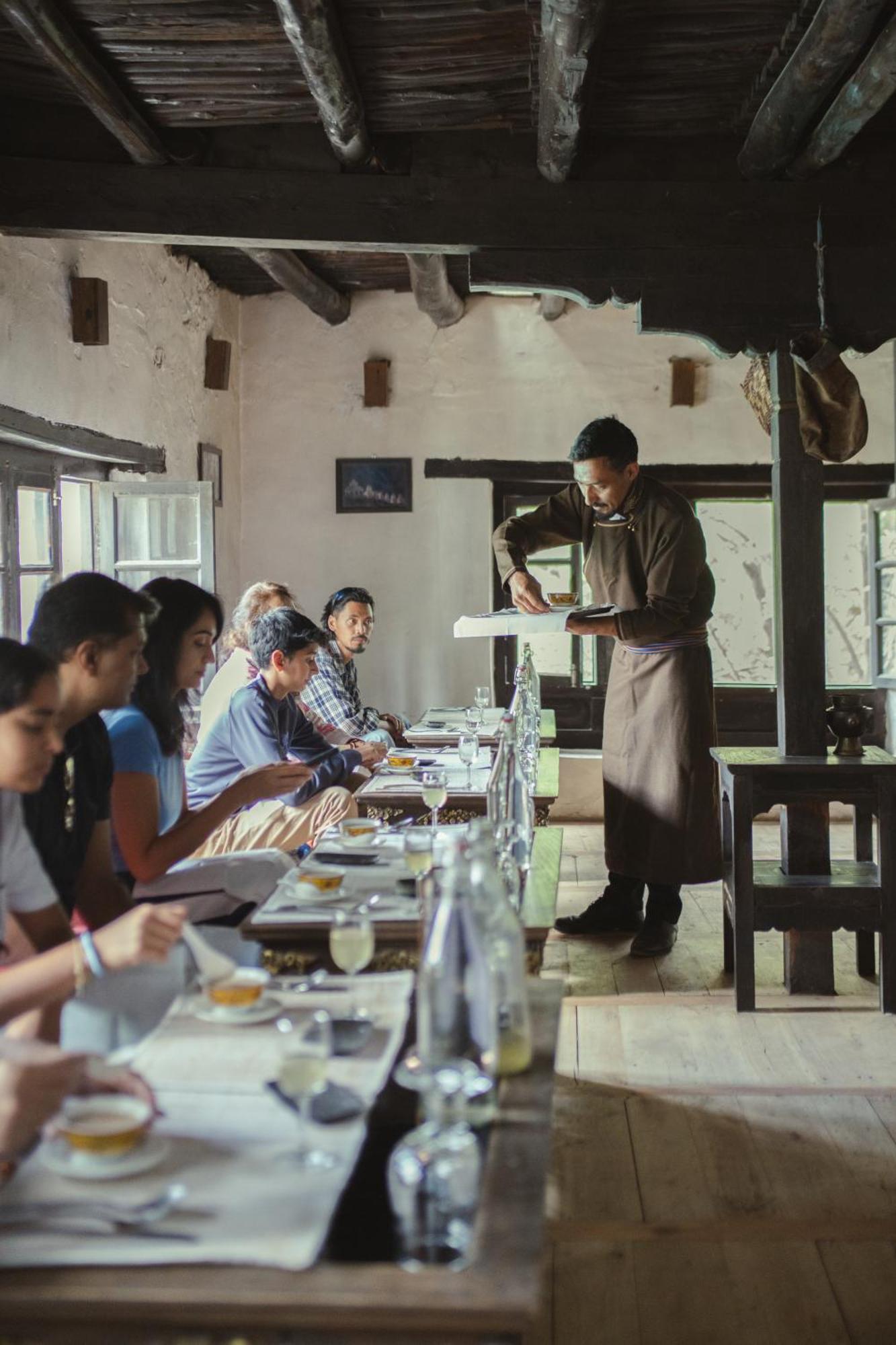 Stone Hedge Hotel ヌブラ エクステリア 写真